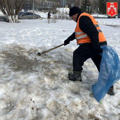 Весна покажет, кто где: в Челнах чистят обочины от &laquo;сюрпризов&raquo; зимы