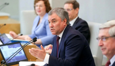 Володин заявил, что РФ ответит на дискредитацию правосудия защитой своих граждан