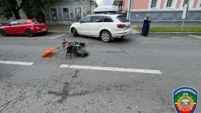 Курьер за рулём электроскутера попал в больницу из-за ДТП с легковушкой в Казани 26/06/2026 &ndash; Новости
