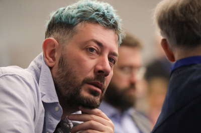 Лебедев поразился, что россияне за границей избегают соотечественников
