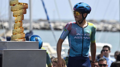 Скарони принес XDS Astana Team первую победу на нынешнем "Джиро"