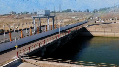 Воду сбрасывают из крупных водохранилищ для пропуска паводковой в Казахстане