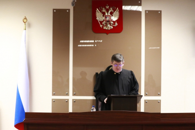 Экс-глава Роспотребнадзора Семенов остался в СИЗО и пропустит суд по изъятию имущества