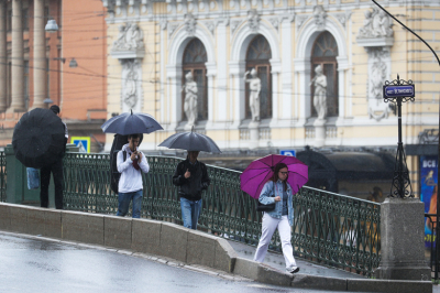 Катастрофический ливень накрыл Питер, Москва на очереди? Прогноз на неделю