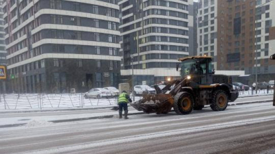 Свыше 700 единиц техники вышли на уборку снега в Астане