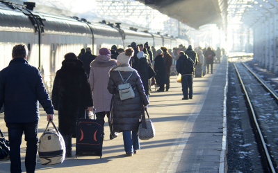 Власти обратили внимание на переполненность поездов Сургут &ndash; Нижневартовск