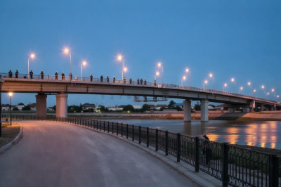 Спасение на мосту: сотрудники полиции предотвратили суицид в Атырау